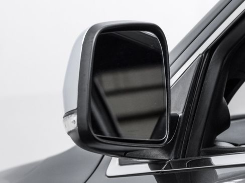 Used 2015 Jeep Grand Cherokee Limited image 38