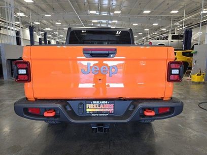 New 2025 Jeep Gladiator Mojave w/ Convenience Group