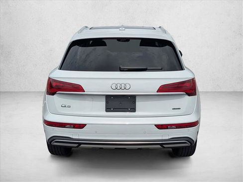 Used 2023 Audi Q5 2.0T Premium w/ Convenience Package AWD/4WD image 6