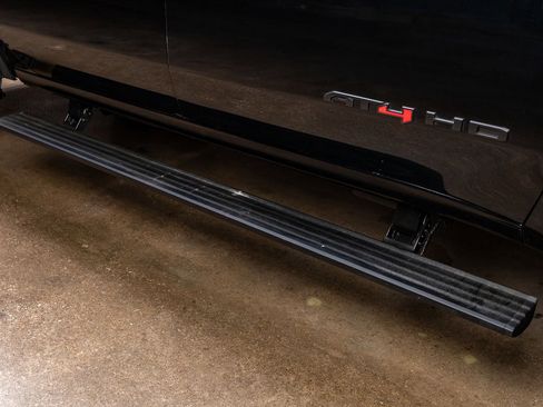 Used 2024 GMC Sierra 2500 AT4 w/ AT4 Premium Plus Package image 13