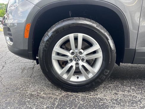Used 2016 Volkswagen Tiguan S FWD image 10