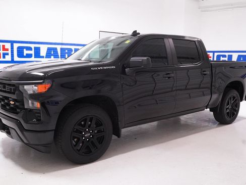 Used 2023 Chevrolet Silverado 1500 Custom RWD image 8
