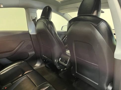 Used 2021 Tesla Model Y Long Range AWD/4WD image 14