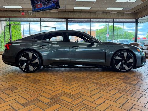 Used 2024 Audi e-tron GT Prestige w/ Prestige Package AWD/4WD image 8