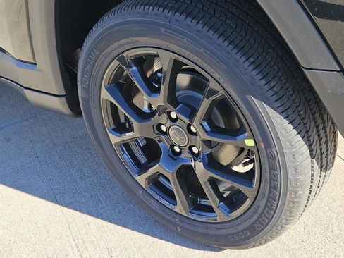 New 2026 Jeep Compass Latitude image 5