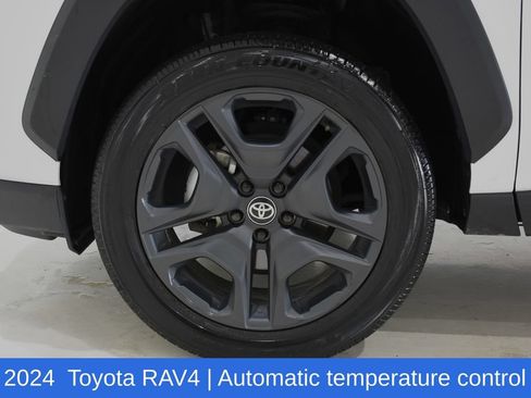 Used 2024 Toyota RAV4 Adventure AWD/4WD image 6