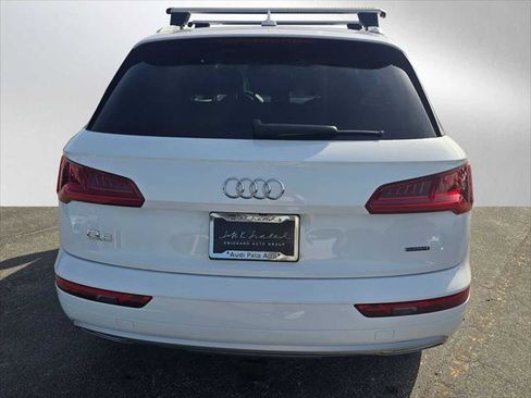 Used 2019 Audi Q5 2.0T Premium w/ Convenience Package image 4