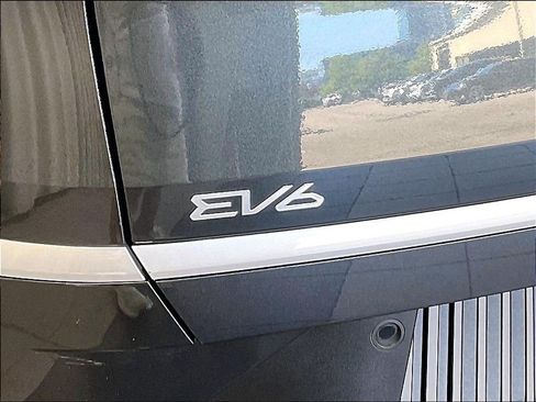 Used 2024 Kia EV6 Light AWD/4WD image 27