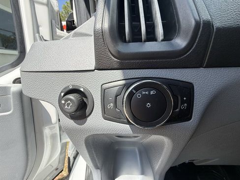 Used 2019 Ford Transit 150 130 Low Roof RWD image 15