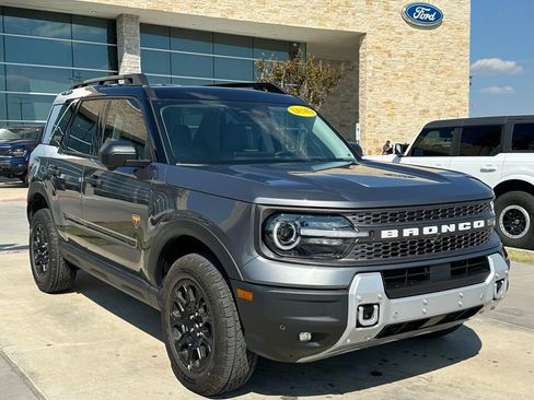 New 2025 Ford Bronco Sport Badlands image 44