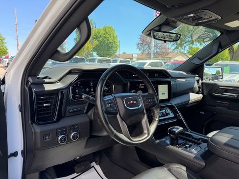 Certified 2025 GMC Sierra 1500 AT4 w/ AT4 Premium Package AWD/4WD image 14