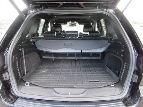 Used 2017 Jeep Grand Cherokee Altitude AWD/4WD image 36