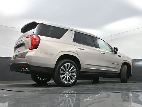 Used 2021 GMC Yukon Denali w/ Denali Premium Package RWD image 33