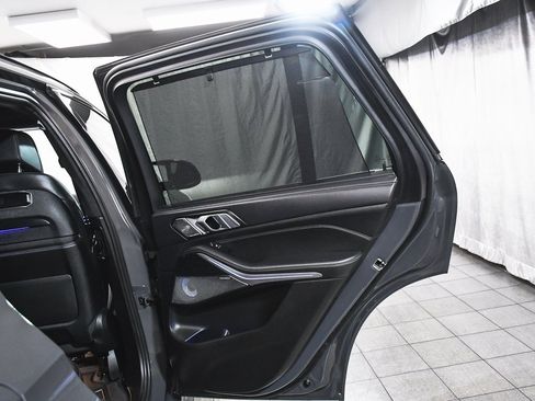 Used 2024 BMW X5 M60i image 15