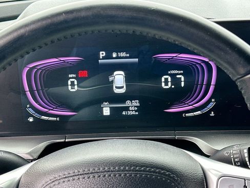 Certified 2025 Kia Telluride S FWD image 12