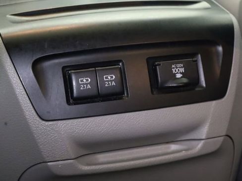 Used 2019 Toyota Sienna L image 26