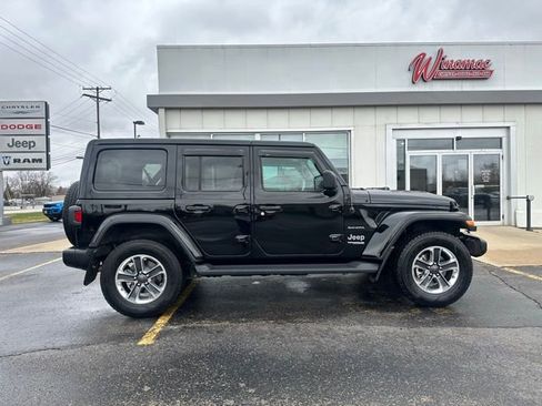Used 2022 Jeep Wrangler Unlimited Sahara w/ Cold Weather Group image 10