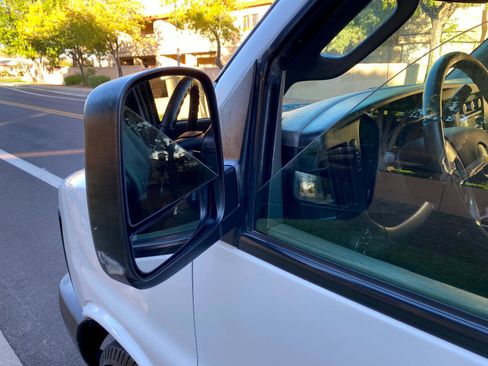 Used 2017 Chevrolet Express 2500 LS image 16