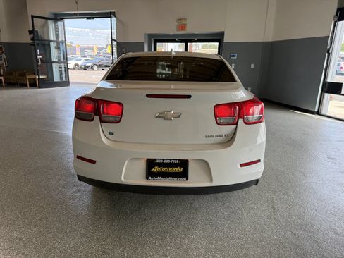 Used 2016 Chevrolet Malibu LT FWD image 6