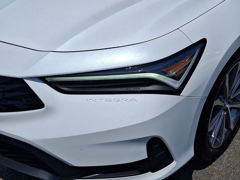 Certified 2026 Acura Integra FWD image 9