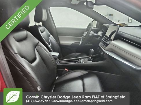 Used 2024 Jeep Compass Limited image 32