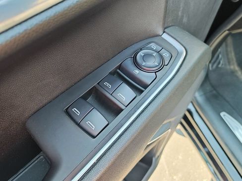 Used 2025 Chevrolet Silverado 1500 LT AWD/4WD image 11