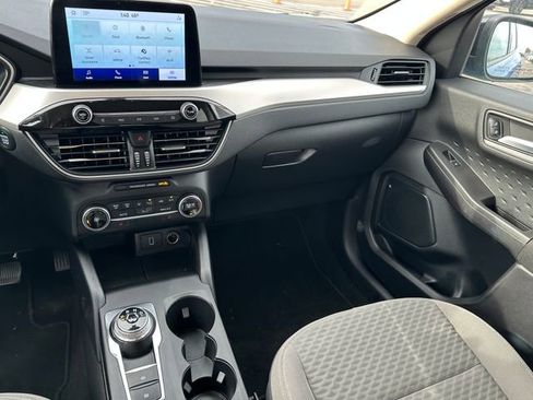 Used 2020 Ford Escape SE Sport image 14