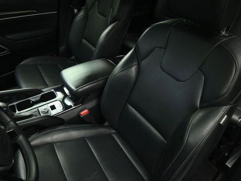Certified 2024 Kia Telluride S w/ S Sunroof Package FWD image 52