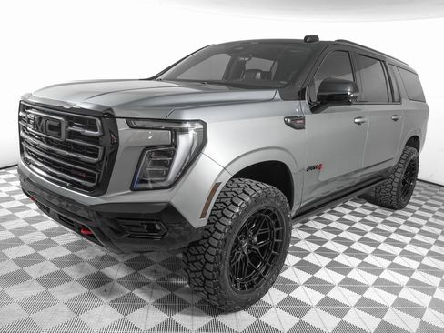 Used 2026 GMC Yukon XL AT4 Ultimate image 9