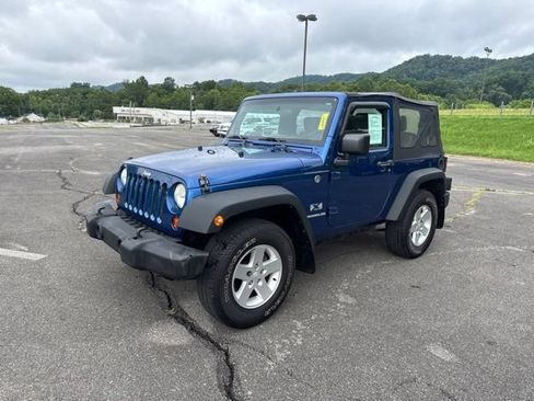 Used 2009 Jeep Wrangler X AWD/4WD image 4