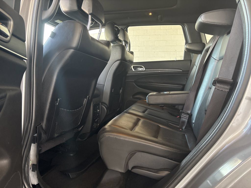 Used 2021 Jeep Grand Cherokee Limited w/ Luxury Group II RWD image 12