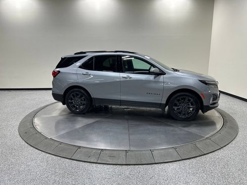 Used 2024 Chevrolet Equinox RS AWD/4WD image 6
