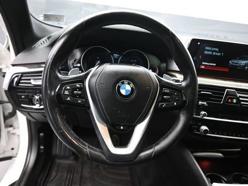 Used 2018 BMW 540i xDrive AWD/4WD image 16