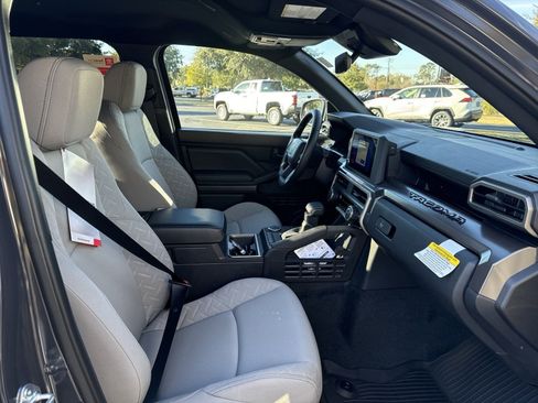 New 2024 Toyota Tacoma 2WD Double Cab image 31