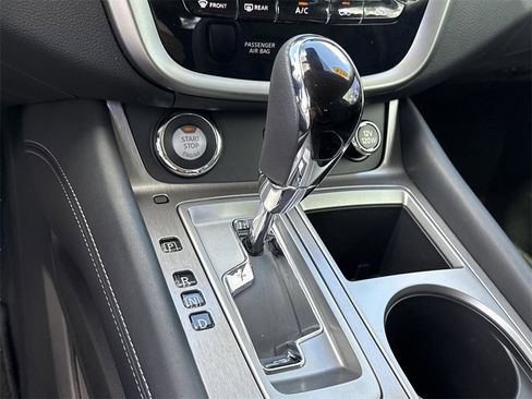 Certified 2024 Nissan Murano SV image 33