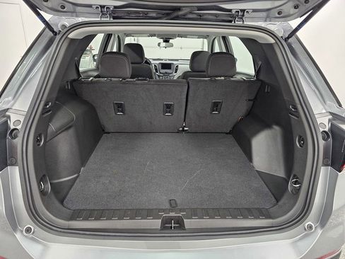 Used 2024 Chevrolet Equinox LS FWD image 23