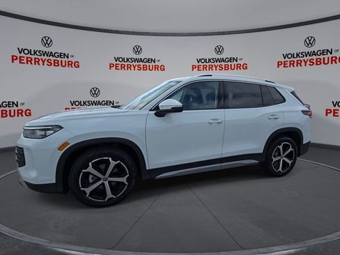 New 2026 Volkswagen Tiguan SE FWD image 4