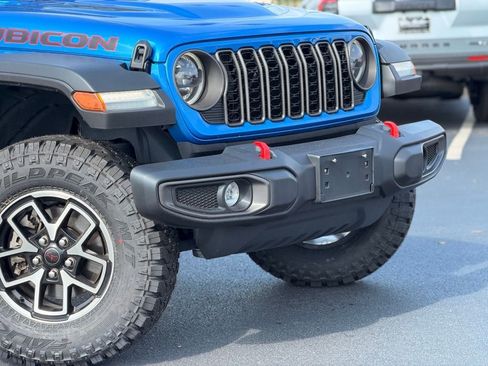 Used 2024 Jeep Wrangler Unlimited Rubicon AWD/4WD image 6