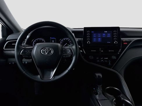 Used 2024 Toyota Camry SE FWD image 24