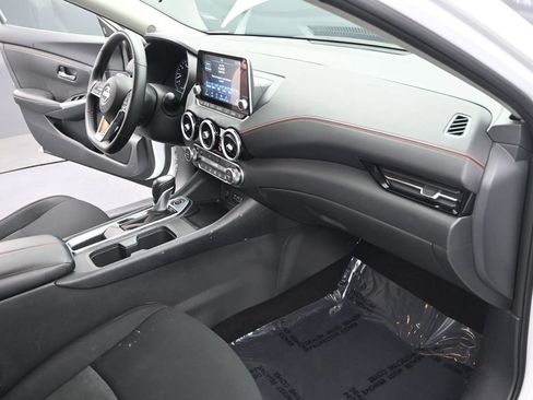 Used 2025 Nissan Sentra SR FWD image 28