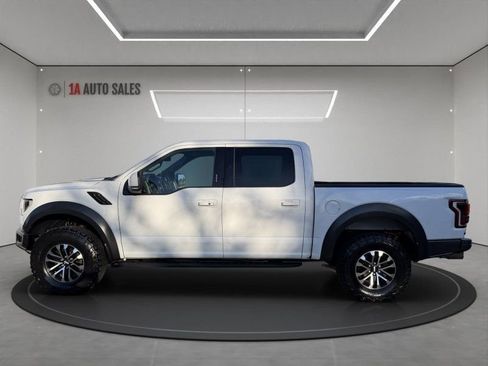Used 2019 Ford F150 Raptor w/ Equipment Group 802A Luxury AWD/4WD image 2