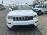 Used 2019 Jeep Grand Cherokee Laredo w/ 18" Wheel & 8.4" Radio Group image 2