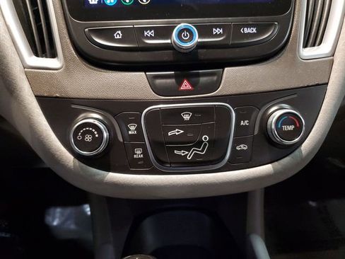 Used 2019 Chevrolet Malibu LS image 20