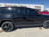 Used 2023 Jeep Grand Cherokee L Laredo image 5