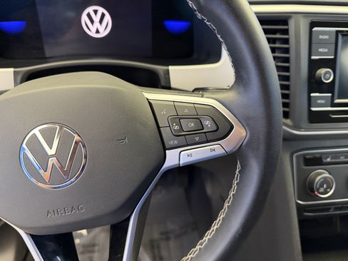 Used 2023 Volkswagen Atlas SE AWD/4WD image 16