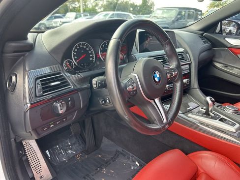 Used 2016 BMW M6 Convertible image 11