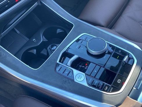 New 2026 BMW X5 xDrive50e w/ Premium Package AWD/4WD image 22