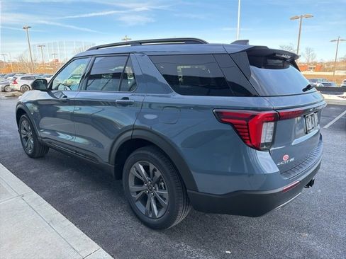 New 2026 Ford Explorer Active image 5