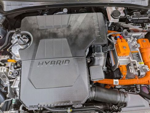 Used 2023 Hyundai Elantra Limited image 33