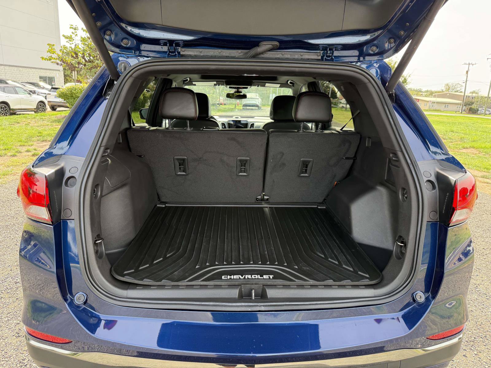 Certified 2023 Chevrolet Equinox RS w/ RS Leather Package AWD/4WD image 28